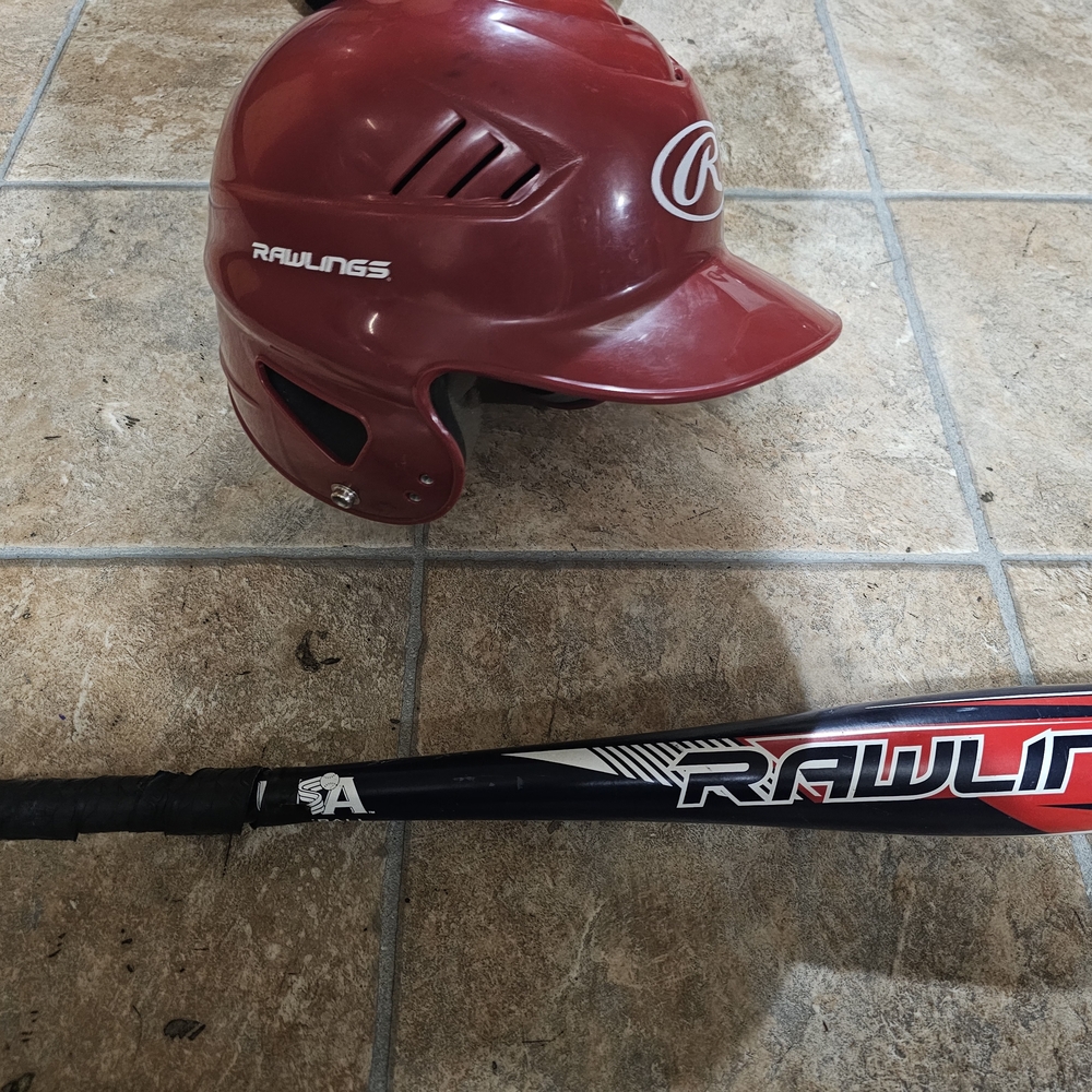 Rawlings Maroon Helmet and Bat Combo